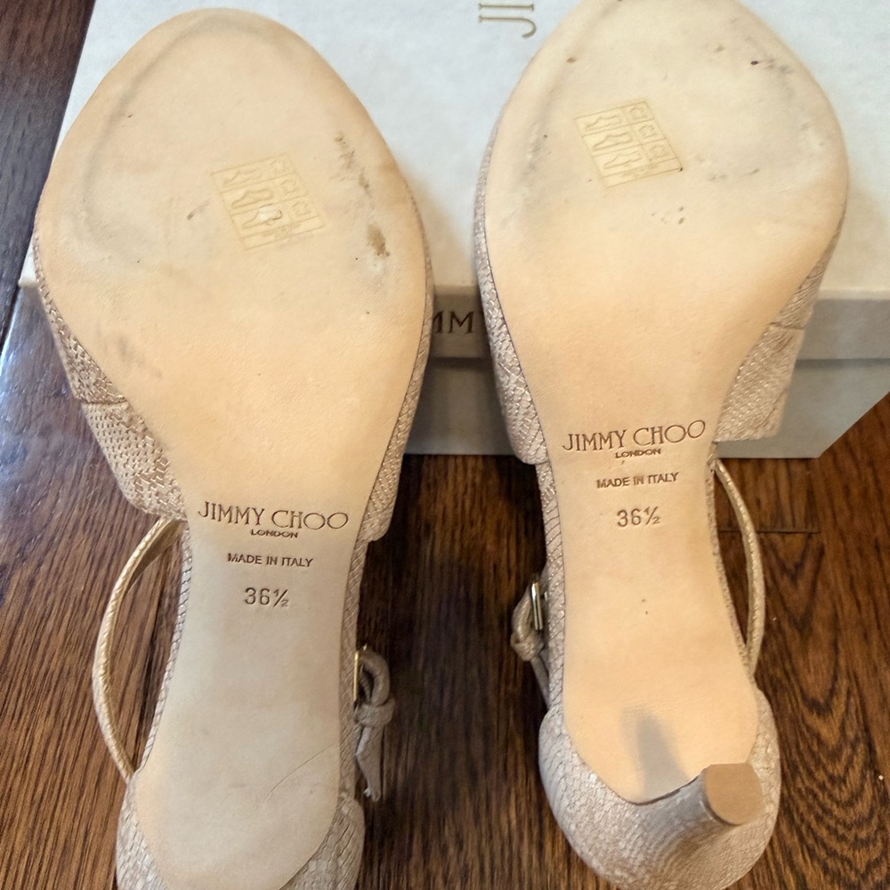 Jimmy Choo Emily 85 Nude embossed leather heels.
New in box. Size 6.5
STUNNING - Picture 9 of 13